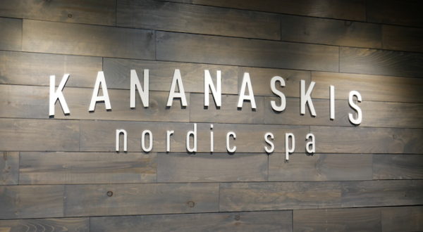 Traveling to Banff with kids - Make sure to check out a family friendly vacation to Kananaskis with kids.